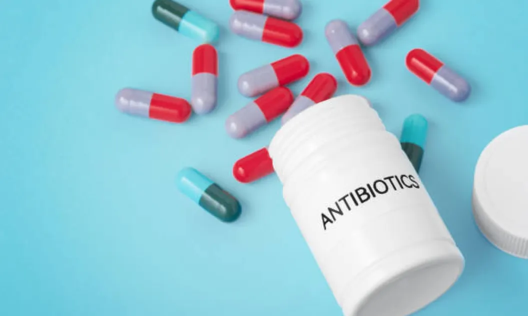 Illustration of antibiotics capsules 